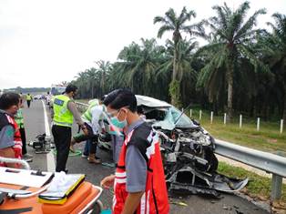 Body Mobil Hancur Berat, Kronologis Kecalakan di Tol Permai KM 75 Masih Tanda Tanya